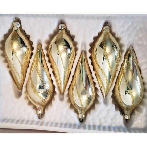 VTG Commodore 6 Gold Glitter Teardrop 4.5" Christmas Classics Ornaments Romania - Picture 1 of 4